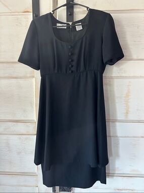 Liz Claiborne Black Short Sleeve Layered Dress